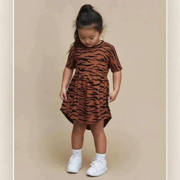 Huxbaby Organic Girls’ Tiger Swirl Dress and Tiger Sweat Jacket—5T - Picture 2 of 11